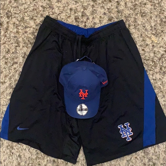 SOLD🚨Size XXL Mets MLB shorts + get hat FREE - Picture 5 of 5